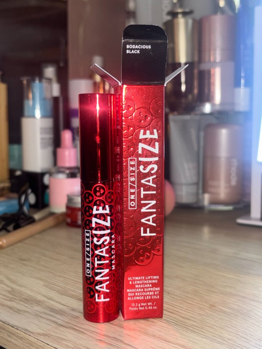 One/Size Fantasize Mascara in Bodacious Black